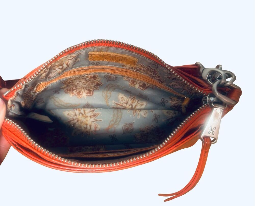 HOBO Cadence Leather Convertible Purse - Picture 8 of 9